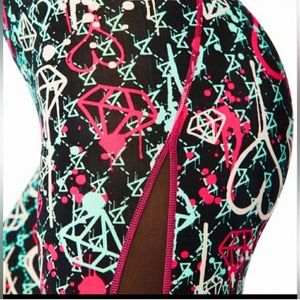 Zumba Diamond Diva Ankle Leggings Mesh Panel sz Medium Pink Teal High Waisted